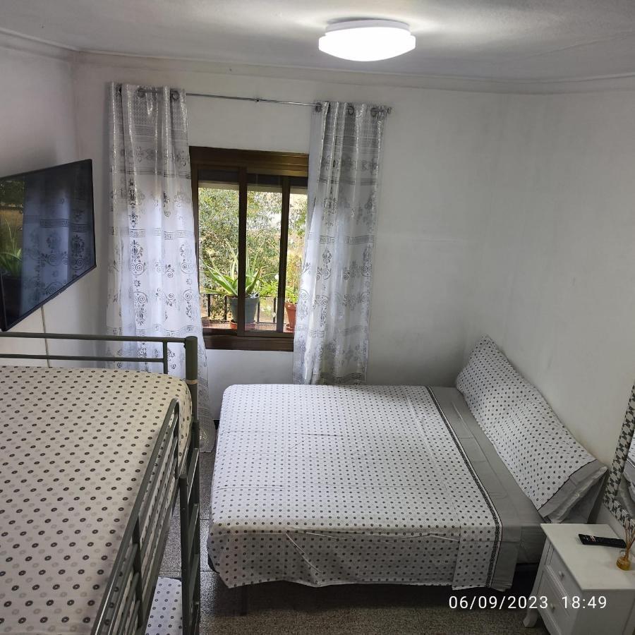 Apto Barcelona C R Apartment Santa Coloma de Gramanet Exterior foto